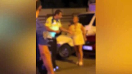 Polis çevirmesinde kadın sürücüden pes dedirten tehdit