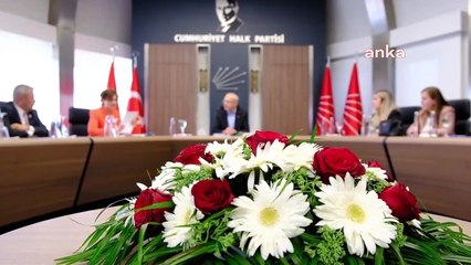 Une déclaration très médiatisée de Kılıçdaroğlu, qui insiste pour ne pas démissionner : Nous sommes sous suffisamment de pression pour dissoudre le parti.