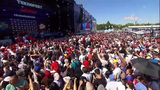 Le président du conseil d'administration de Baykar, Selçuk Bayraktar, a souligné l'évolution technologique nationale lors de l'ouverture du Teknofest Ankara.