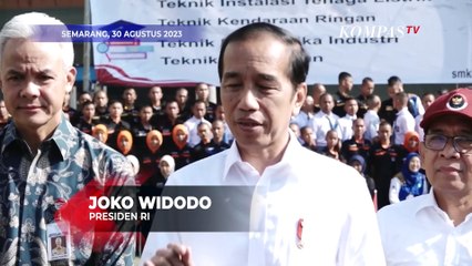 Respons Jokowi soal SMKN Gratis Rintisan Ganjar Pranowo di Semarang