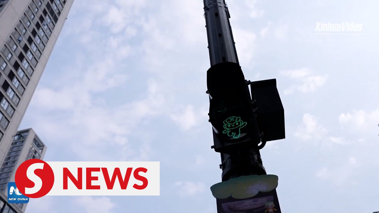 Traffic lights with Asian Games mascots unveiled in Hangzhou