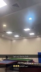 شاهد.. لحظة انهيار سقف مستعار بجامعة جازان ونائب أمير المنطقة يوجه بالتحقيق