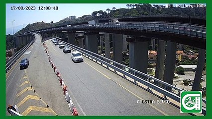 Messina, auto contromano in autostrada