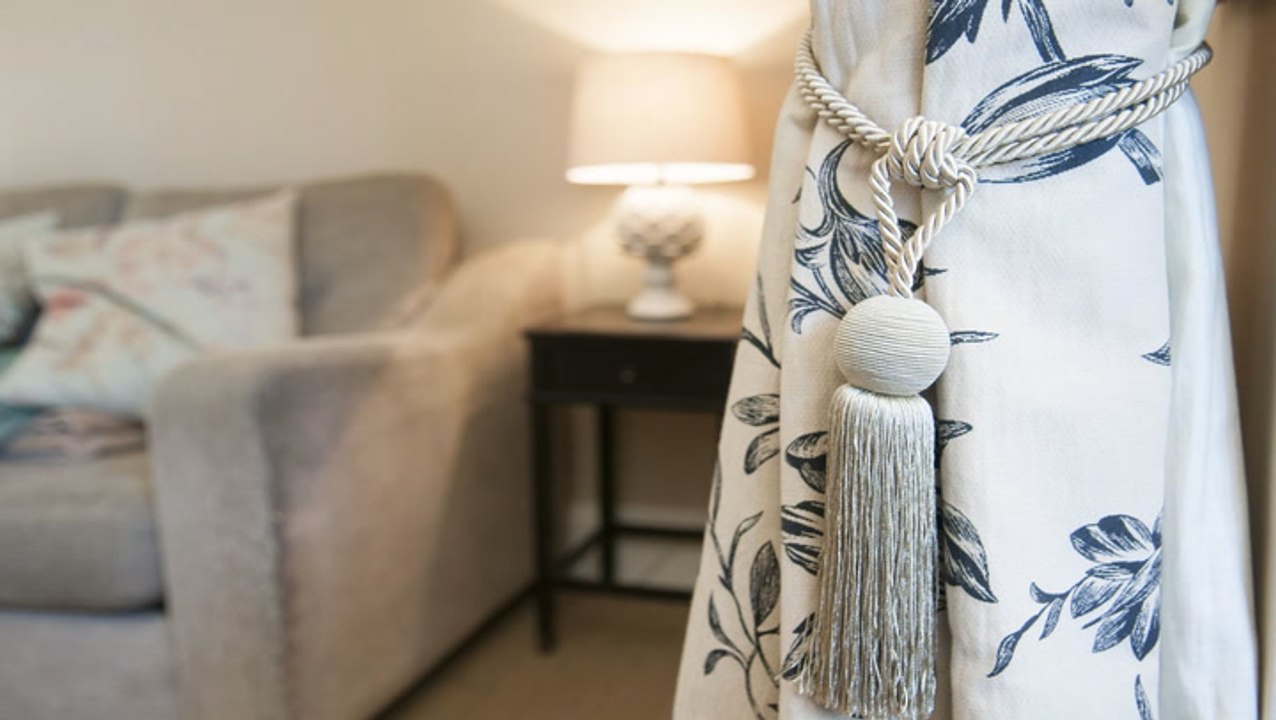 A Complete Guide to the Most Common Types of Curtains