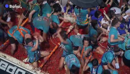 Visitors gather in Spain for 'La Tomatina' festival