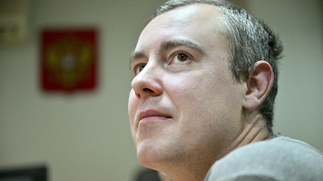 Russe wegen Straßenumfrage vor Gericht: 'Ich stehe zu meiner Meinung'