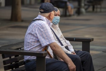 “Hay una falsa expectativa de que la pandemia ya no está entre nosotros”: epidemióloga sobre aumento de casos de covid-19
