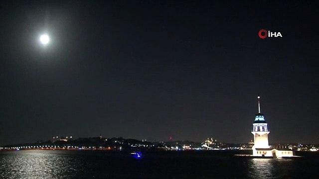 İstanbul'da Süper Mavi Ay manzarası hayran bıraktı