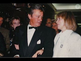 PHOTO Mort de Mireille Darc : son empreinte laissée à tout jamais à Douchy, maison d'Alain Delon