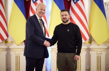 Volodymyr Zelensky a 'raté' sa première rencontre avec Joe Biden
