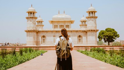 विदेशी पर्यटकों को पसंद आ रहा है 'भारत दर्शन', टूरिस्ट की संख्या में जबरदस्त उछाल