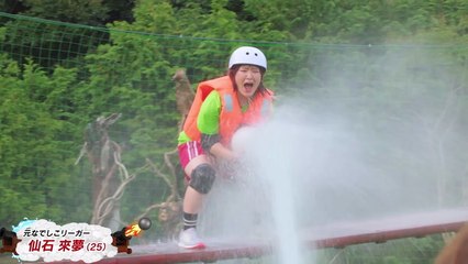 Romesh Ranganathan and Tom Davis explain a footballer's crab walk