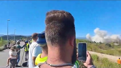 El vídeo de la demolición de las torres y la chimenea de Compostilla