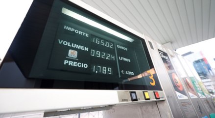 Los carburantes acumulan una subida del 12% y la gasolina toca máximos para la operación retorno