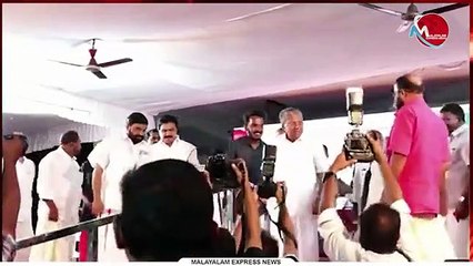 മണർകാട് ആദ്യമായാണ് ഈ ജന സമുദ്രത്തെ കാണുന്നതെന്ന് ജെയ്ക്ക് പറയുന്നു