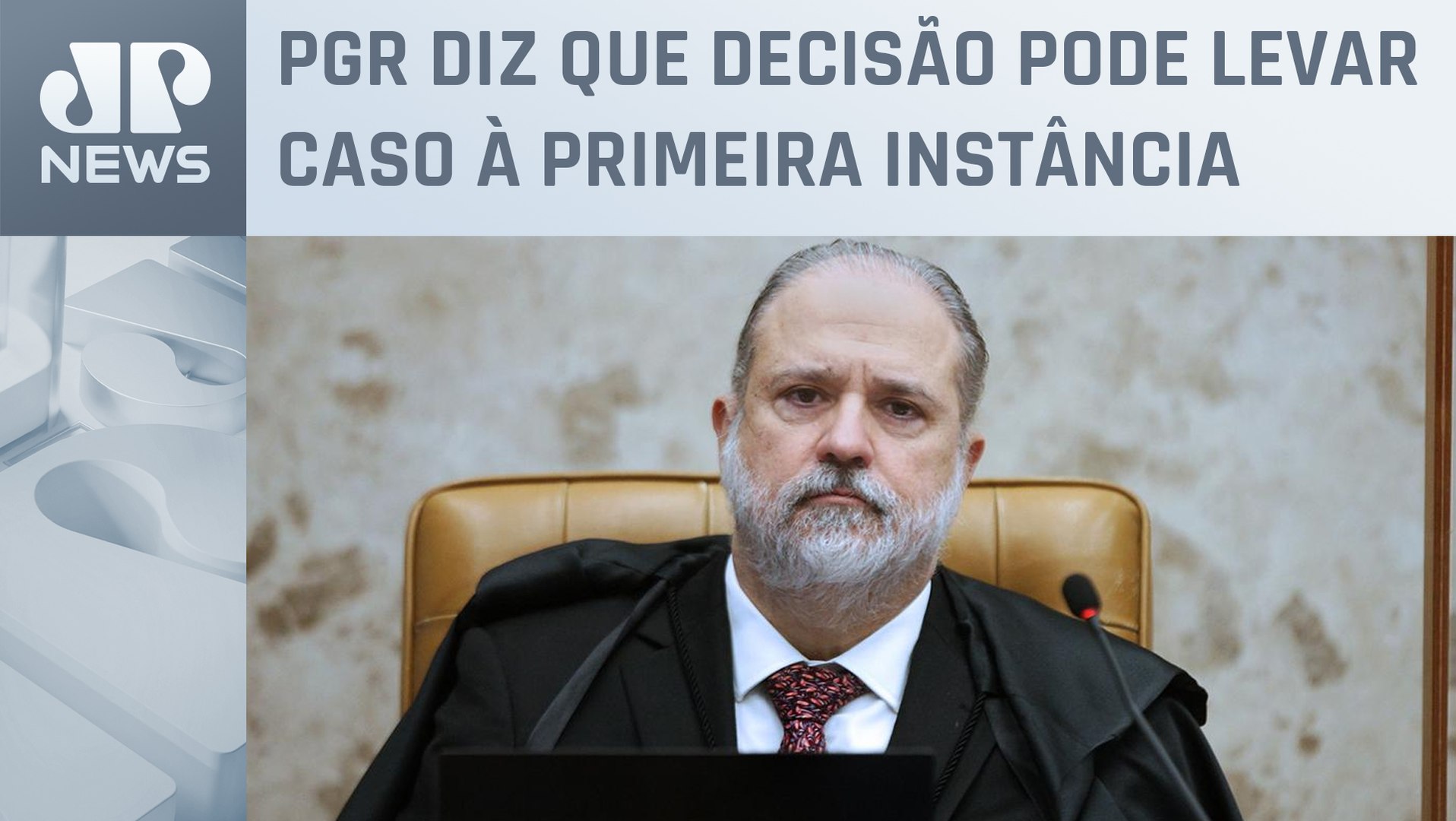 Joias para família a Bolsonaro: como o episódio pode colocar em