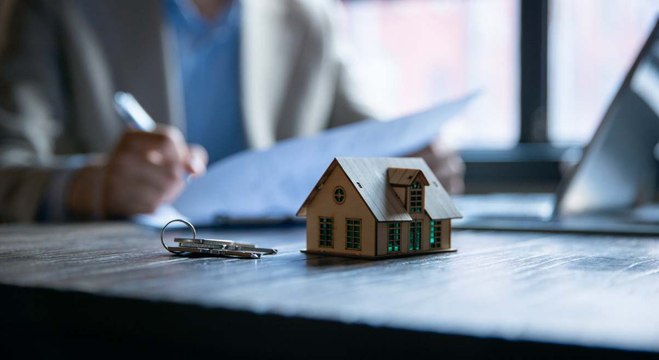 La firma de hipotecas cae en España un 22% en junio y los tipos suben más de un punto hasta el 3,19%