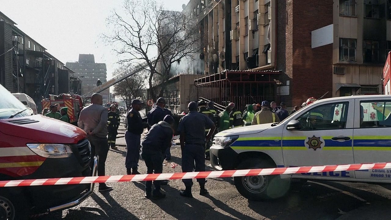 Viele tote bei gebäudebrand in johannesburg