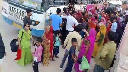 रोडवेज में महिलाओं को कराई नि:शुल्क यात्रा