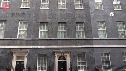 İngiltere Savunma Bakanı Wallace istifa etti