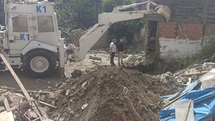 Ölen polisin eşi işaret etti El bombaları aranıyor…