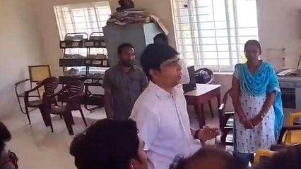 అనకాపల్లి: జిల్లాలో కలెక్టర్ సుడిగాలి పర్యటన