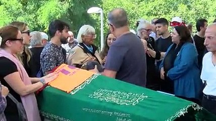 Oyuncu Ünal Silver son yolculuğuna uğurlandı