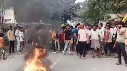 BREAKING: मुखिया पति लापता, नाराज लोगों ने सड़क जामकर पुलिस के खिलाफ की नारेबाजी