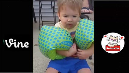 Best Funny Animal Videos Of The 2023  - Funniest Cats And Dogs Videos  Funny cat & dog videos  (18)