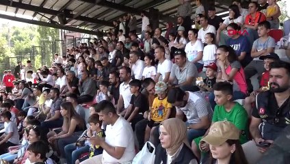 Hakkarigücü Kadın Futbol Takımı Fenerbahçe'ye 5-0 mağlup oldu