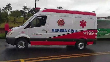 Colisão entre carro e micro-ônibus causa morte em Jandaia do Sul