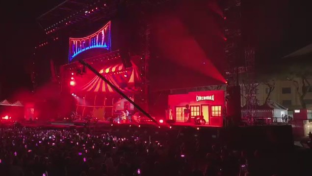 'Hanno ucciso l'uomo ragno', Max Pezzali apre il Circo Max - Video