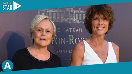 Anne m'a beaucoup aidée pour ça  Muriel Robin fait une tendre déclaration sur sa compagne Anne Le