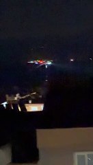 Bursa'da orman yangını! Denizden su alan helikopter böyle görüntülendi