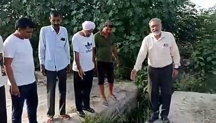 शराब-बीयर की खाली बोतलों से अटा...जलापूर्ति वाला खाळा!