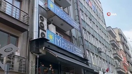 Le président du district central du parti IYI de Zonguldak et 64 personnes ont démissionné