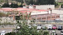 Reos de la cárcel del Turi tienen a policías y guías penitenciarios retenidos