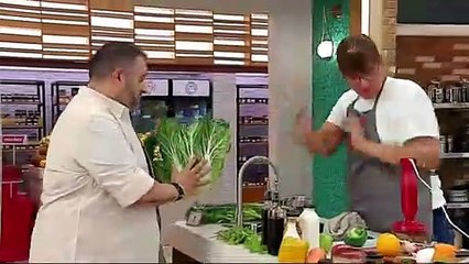 “Se lo regalo”: Érika no quiere saber del repollo de Gabriela 