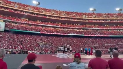 Watch 92,000 volleyball fans fill stadium to break women’s sport attendance record