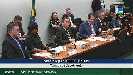 Ronaldinho niega relación con una estafa piramidal ante Congreso brasileño