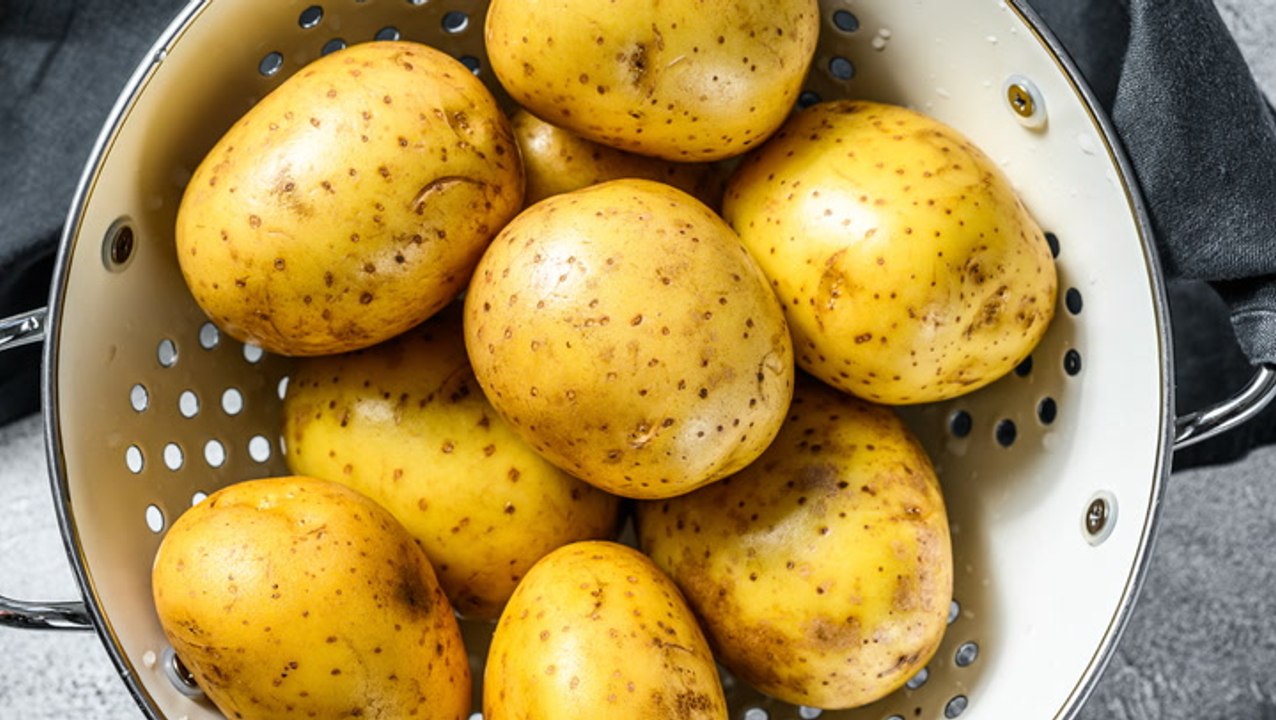 Never Worry About Cleaning Your CastIron Skillet Again with This