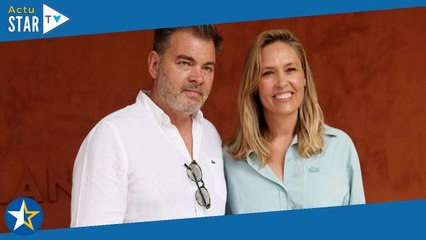 Clovis Cornillac  Sa femme Lilou Fogli dévoile une photo de sa robe de mariée, signée d'un immense