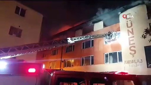 Un incendie s'est déclaré dans un atelier de chaussures à Bornova, Izmir