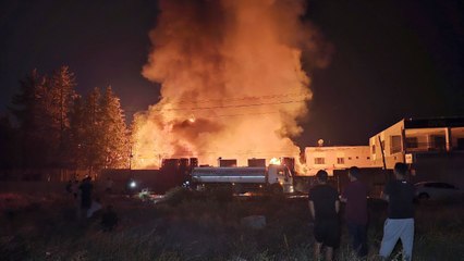 Adana’da palet imalathanesinde korkutan yangın