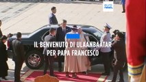 Il Papa in Mongolia, il caloroso benvenuto di Ulaanbaatar per Bergoglio