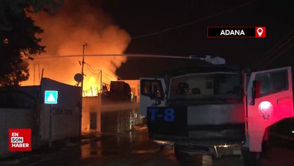 Adana’da palet deposu alevlere teslim oldu