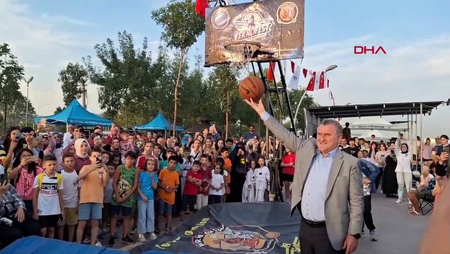 GENÇLİK VE SPOR BAKANI BAK HER ALANDA GÜÇLÜ BİR GENÇLİK GELİYOR