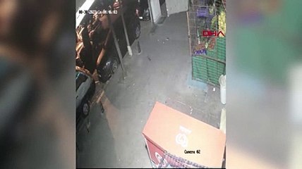 İstanbul'da iş yerine kurşun yağdırdılar