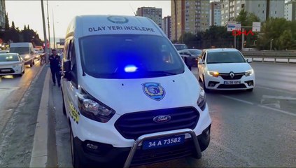 Beylikdüzü'nde Otomobile Silahlı Saldırı: Sürücü Ağır Yaralandı