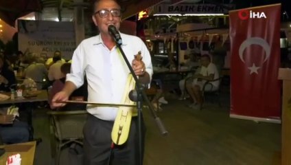 Silah ruhsatı için valiye kemençeyle serenat yaptı